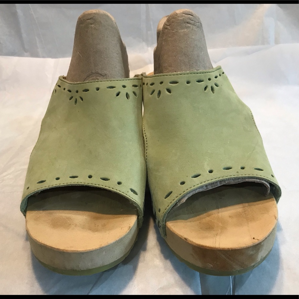 Vintage Hanna Andersson Wooden Sandals 39